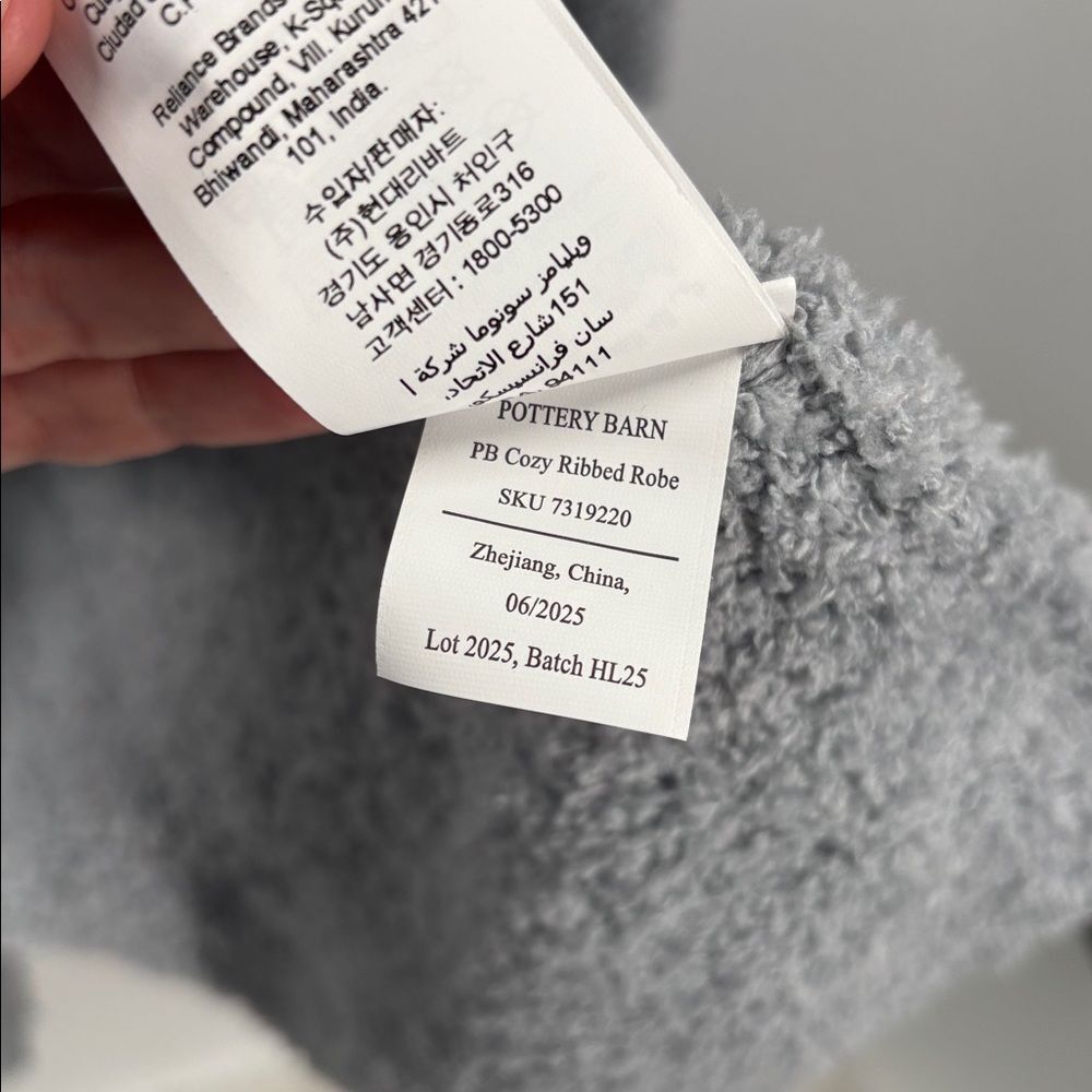 Pottery Barn Teddy Robe Grey Size Large - Picture 8 of 13